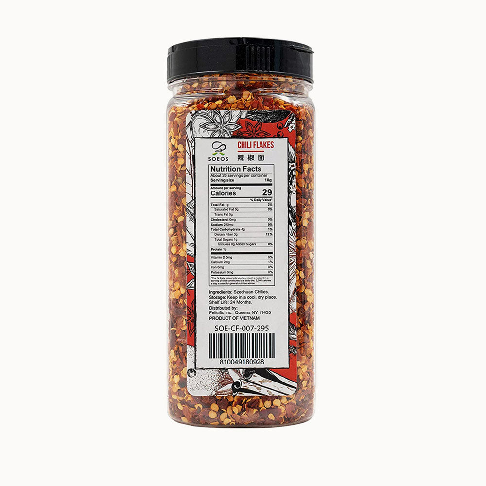 Soeos Chili Flakes with its ingredients and nutrition facts label.